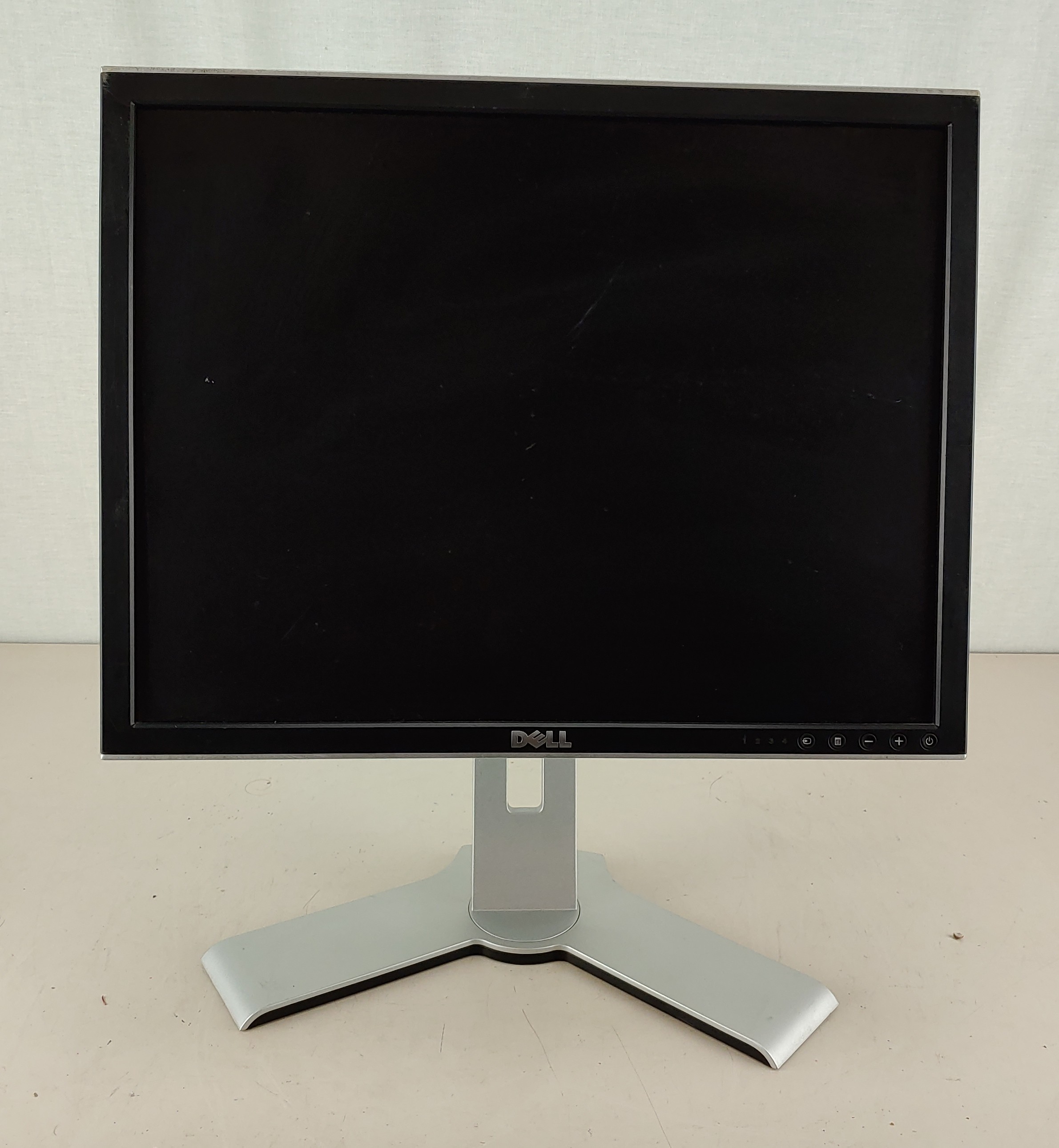 Dell 2007FPb UltraSharp 20" LCD Monitor + Cables